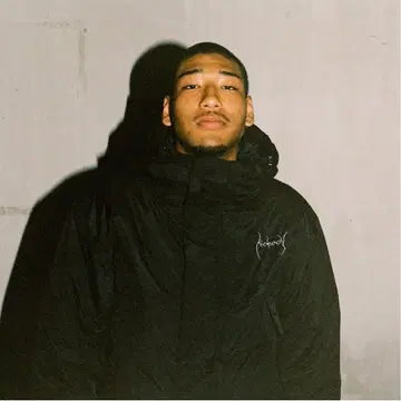 Nobody 다운 자켓 M 사이즈