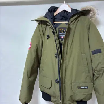 Canada Goose 다운 자켓 S/P 올리브