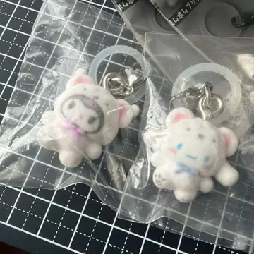 산리오 포근포근 스노우 메지루시 참 시나몬 롤 쿠로미 가챠가챠