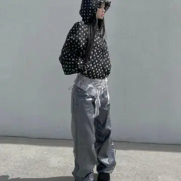 한국 몰튼 코팅 데님 팬츠 실버 리본 로우라이즈