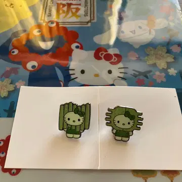 해초 키티 핀 배지 2개 클리어 파일