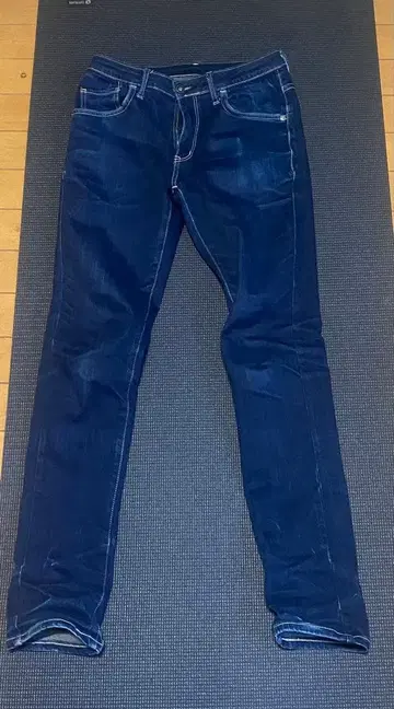 C17 다크 블루 슬림 핏 데님