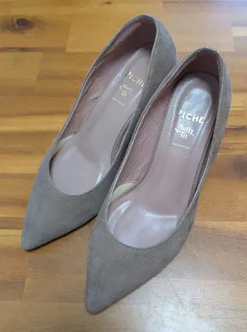 Piche 그레이 스웨이드 하이힐 펌프스