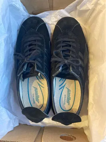 세카이쵸 팬서 블랙 스웨이드 스니커즈 (2회 사용)