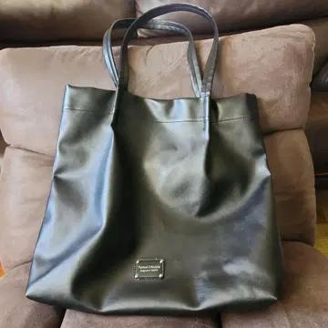 Typical Lifestyle 토트백 블랙