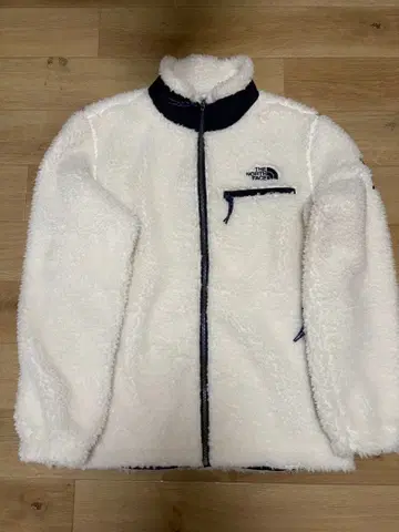 THE NORTH FACE 화이트 보아 자켓