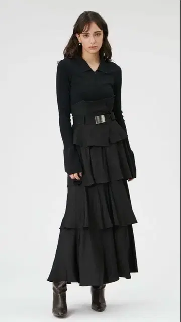 FRAY I.D 벨트 포함 도킹 디자인 니트 긴팔 원피스!