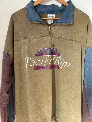 퍼시픽 림 점퍼 베이지 파랑 빨간색