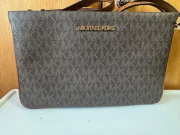 MICHAEL KORS 모노그램 숄더백