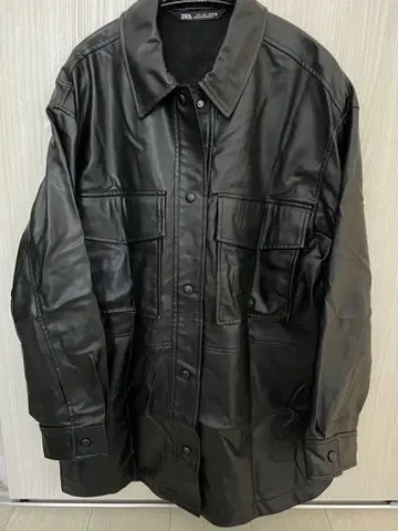ZARA 블랙 가죽 자켓 L 사이즈