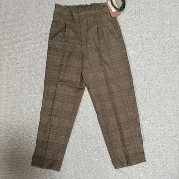 새상품 쿠튀르 브로치 체크 패턴 팬츠 L