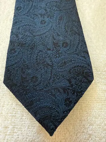 BARNEYS NEW YORK 페이즐리 무늬 넥타이