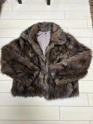 브라운 인조 모피 숏 자켓