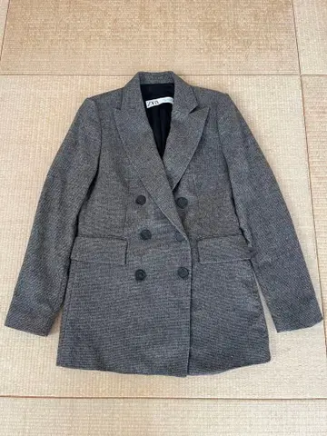 ZARA 울 혼방 테일러드 자켓 사이즈 S