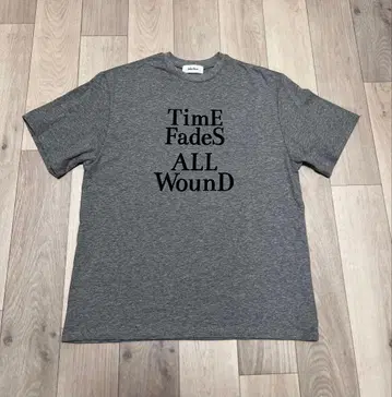 [ 미사용 새상품 ] 미라 오웬 오버 사이즈 BIG 로고 T셔츠