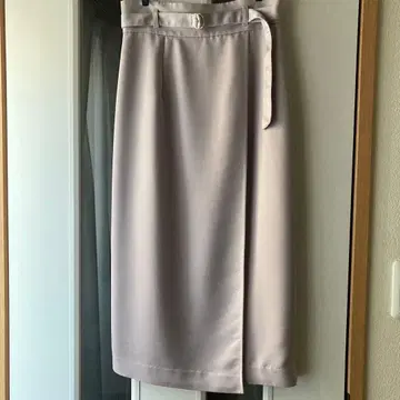 [컨디션 최상] ANAYI 랩 타이트 스커트 36