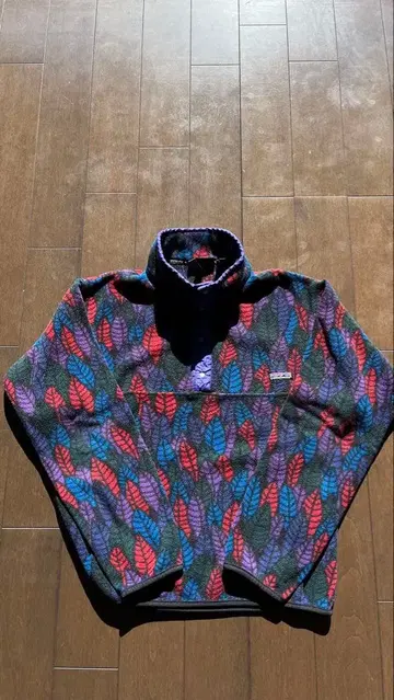 레어! Patagonia 스냅T 나뭇잎 패턴 S사이즈