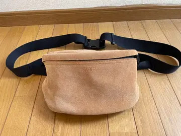 자크팩 ZAKKPAC 베이지 스웨이드 바디백