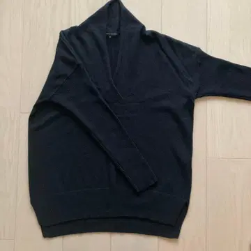 23구 블랙 울 긴팔 니트