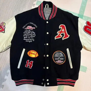 바시티 자켓 블랙/화이트 자수 패치 가죽 LL