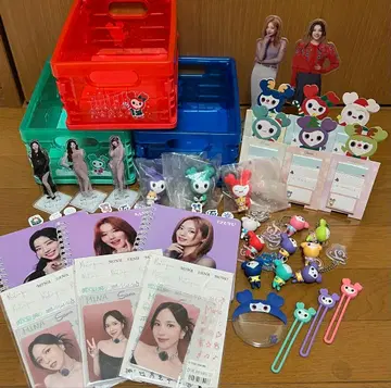 TWICE 굿즈 묶음 판매