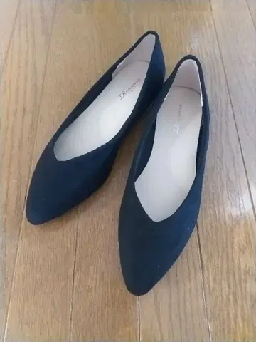 네이비 스틸레토 플랫슈즈