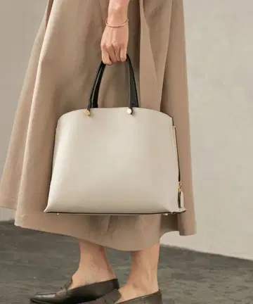 미사용 새상품급 E'POR 로페 에폴 Y Bag