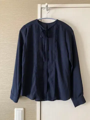 CELFORD 네이비 긴팔 블라우스 사이즈 36