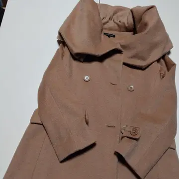 울 100% 베이지 더블 브레스트 코트