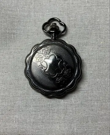 꽃 무늬 회중시계 빈티지