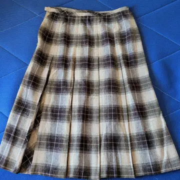 자유구 42호 체크 무늬 플리츠 스커트 베이지 계열