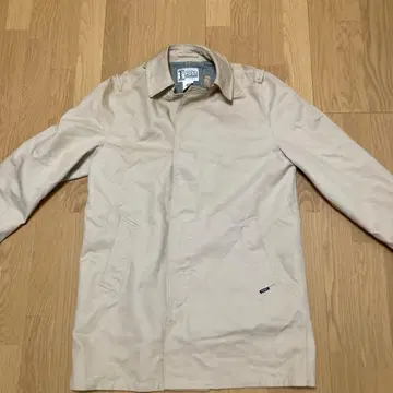 포스트 오버올즈 스텐칼라 코트