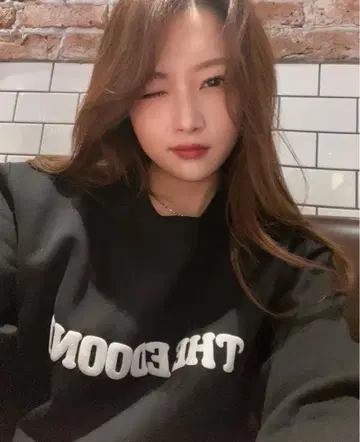 THE EDOONI 속기모 맨투맨 상의