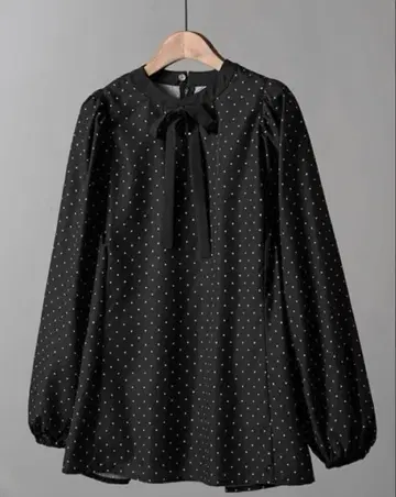 yori dot side gathered blouse