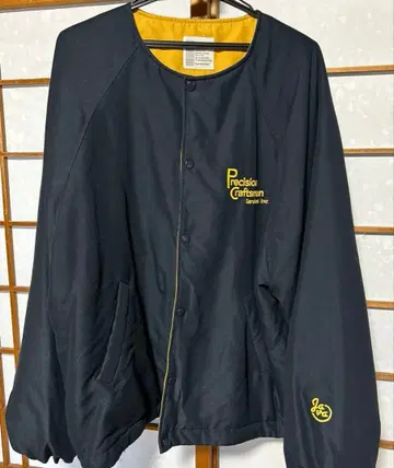 로고 자수 충전솜 노카라 오버 사이즈 블루종