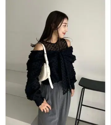 SNIDEL 스나이델 리본 모티브 블라우스 블랙 새상품급