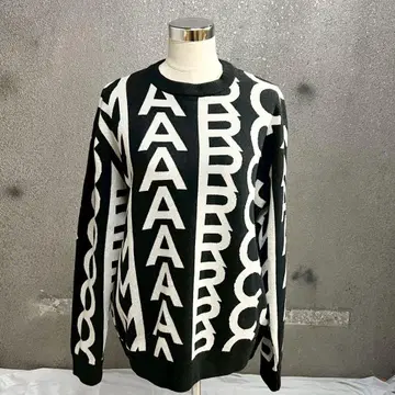 새상품급 MARC JACOBS 마크 제이콥스 니트 스웨터 S 긴팔