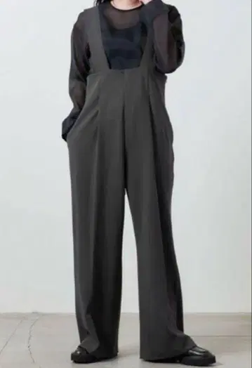 MARW 유나이티드 애로우즈 다크 그레이 살로펫 올인원