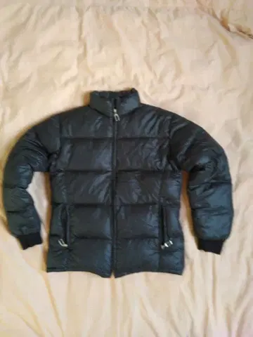 여성 블랙 다운 자켓