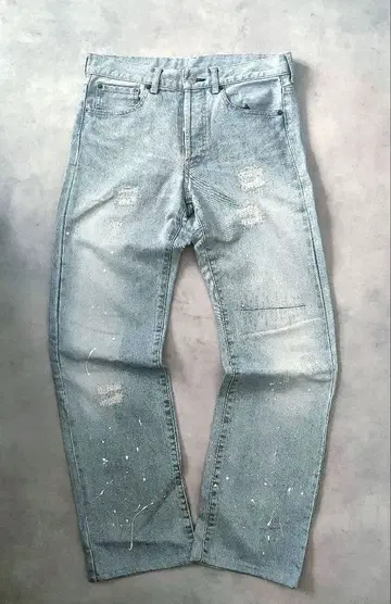 라이트 블루 데미지 가공 스트레이트 데님