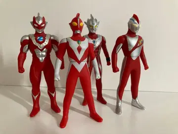 울트라맨 피규어 세트