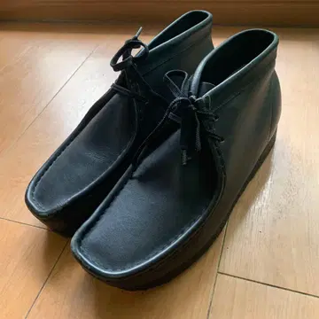 90s 클락스 왈라비 블랙 가죽 26.5 UK8