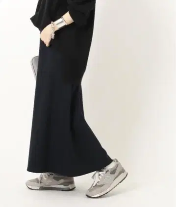 두지엠 클라세 캐시미어 혼방 플레어 스커트