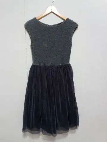 TIARA 슬리브리스 원피스 그레이 M 사이즈