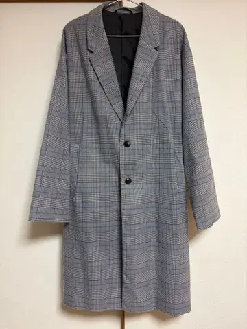 그레이 체크 무늬 체스터 코트