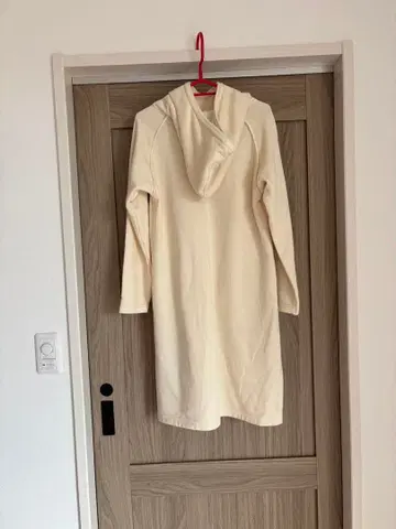 Good On 후드 부착 롱 원피스 크림