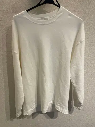 레밀라 레미라 델타 맨투맨