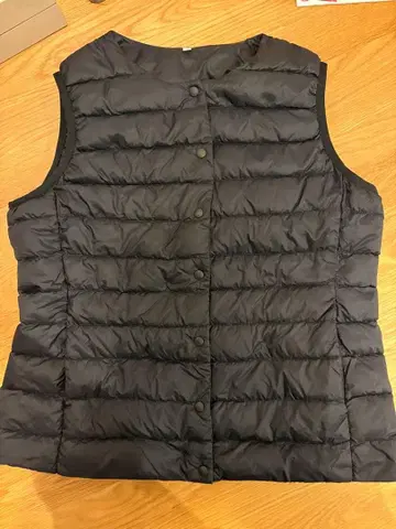 무인양품 경량 다운 노카라 베스트