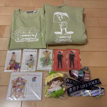 나니와단시 오하시 카즈야 아크릴 스탠드 GU 산리오 콜라보 은색 테이프