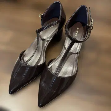 RANDA 앵클 스트랩 펌프스